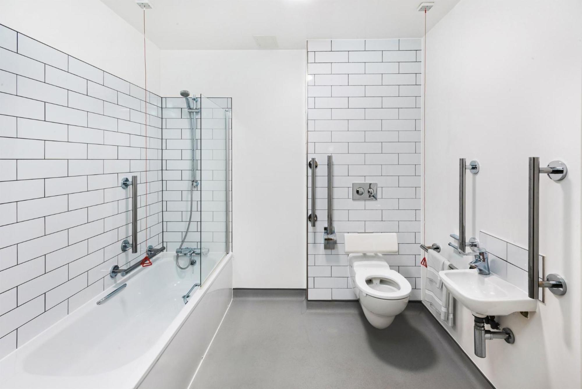 Spacious And Comfy At Chapter Highbury I In *